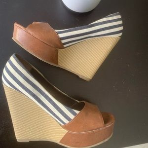 Heeled wedges